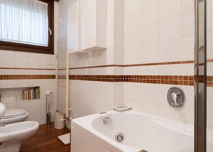 Riva Di Reno - Historical Center Apartment *